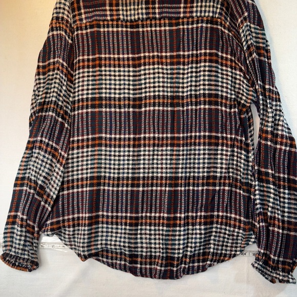 Plaid V-Neck Women's Top Medium - Picture 7 of 9